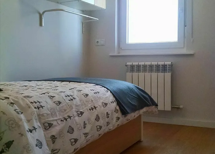 Estupendo Piso De 3 A 5 Min A Pie Plaza Mayor *